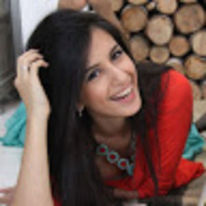 Meet your Posher, Nona